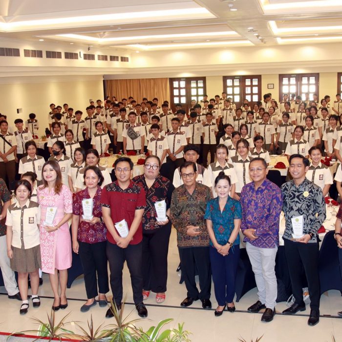 mercure-bali-sanur-resort-collaborates-with-smk-pariwisata-dalung-in-a-workshop