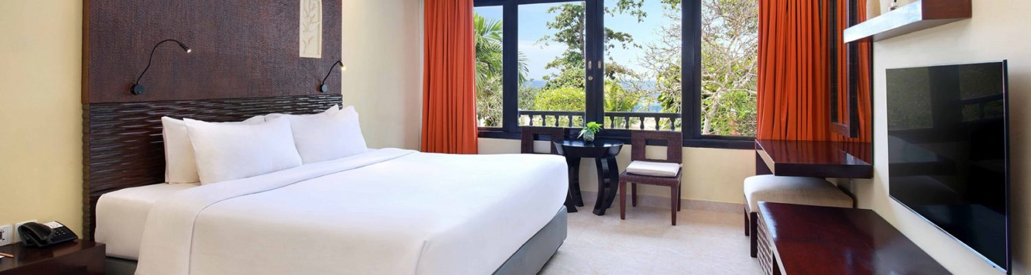 family-suites-king-sofa-bed