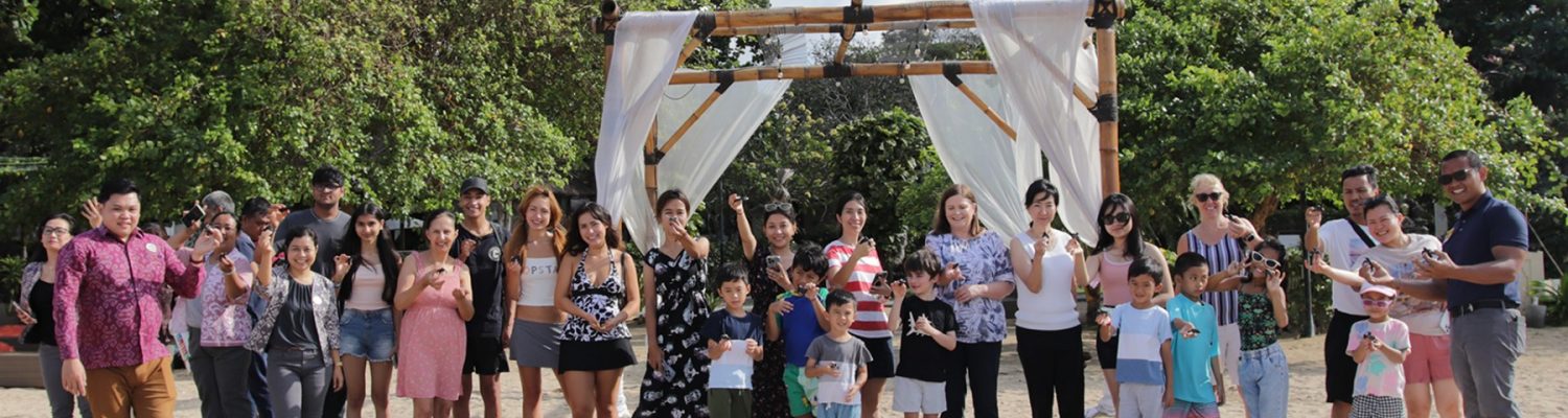 mercure-bali-sanur-resort-releases-baby-turtles-at-mertasari-beach