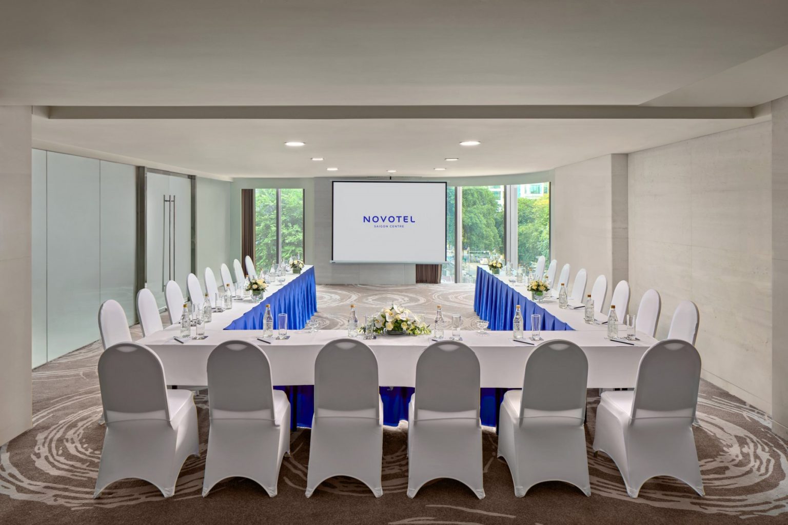 Novotel Saigon Centre - Phòng Họp Burgundy
