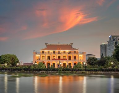 ben-nha-rong-ho-chi-minh-museum