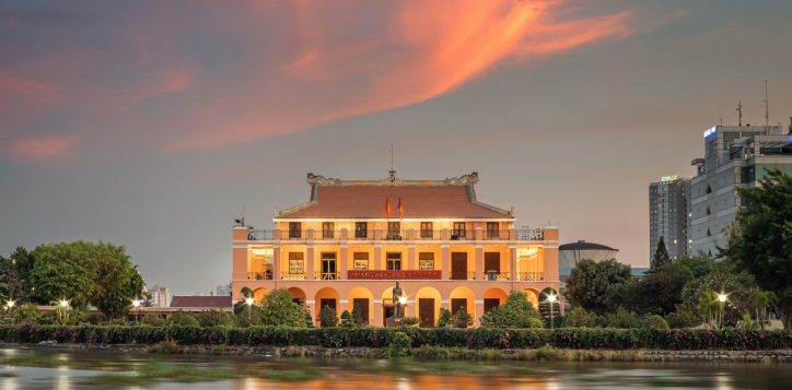 ben-nha-rong-ho-chi-minh-museum