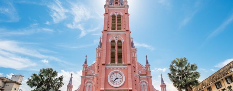 exploring-tan-dinh-church-saigons-pink-church-with-more-than-150-years-of-history