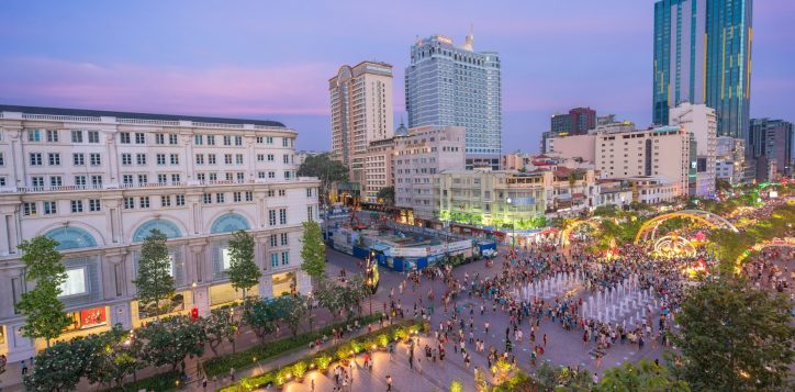 nguyen-hue-walking-street