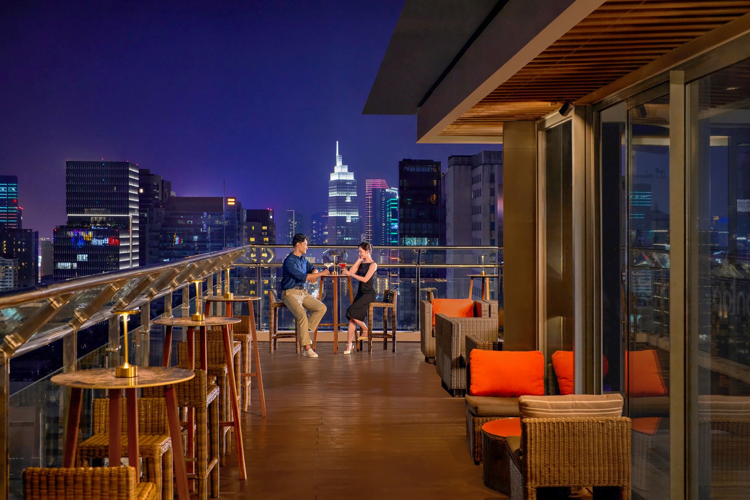 ontop bar; rooftop bar saigon