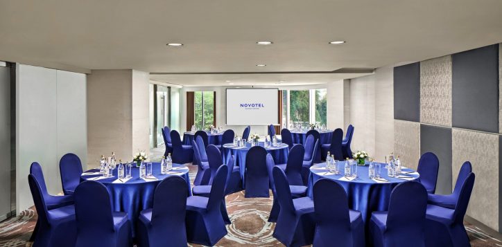 top-4-professional-meeting-hotels-near-district-1