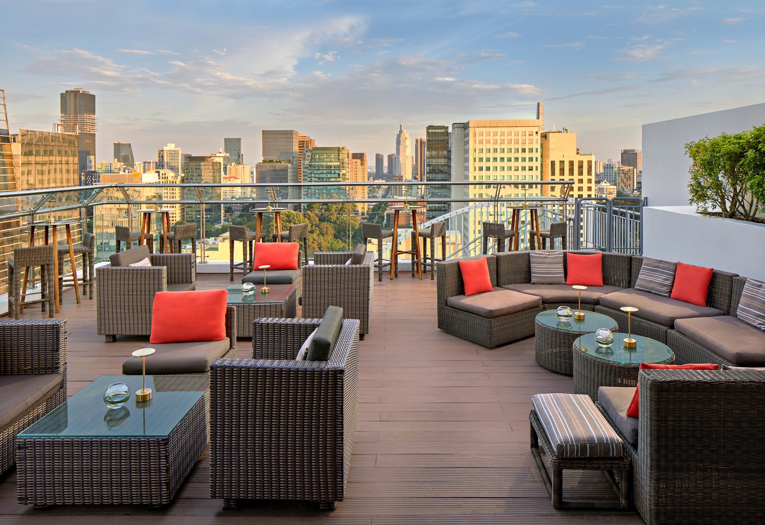 OnTop Bar