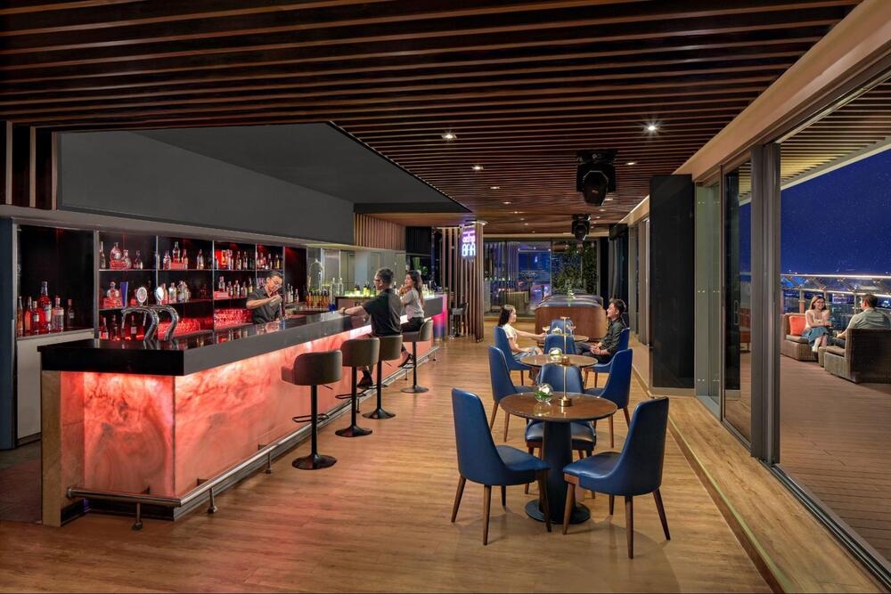 quầy bar OnTop địa điểm hẹn hò tại quận 3 Sài Gòn