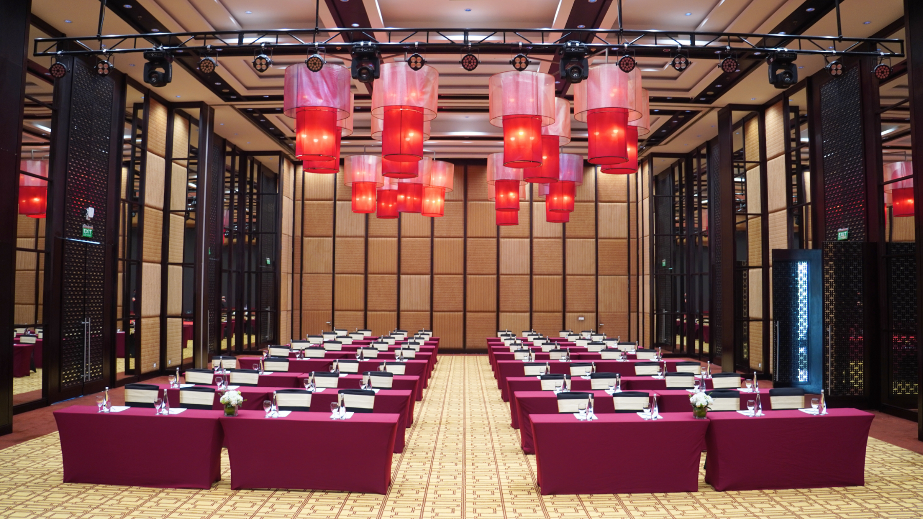 yen-tu-grand-ballroom