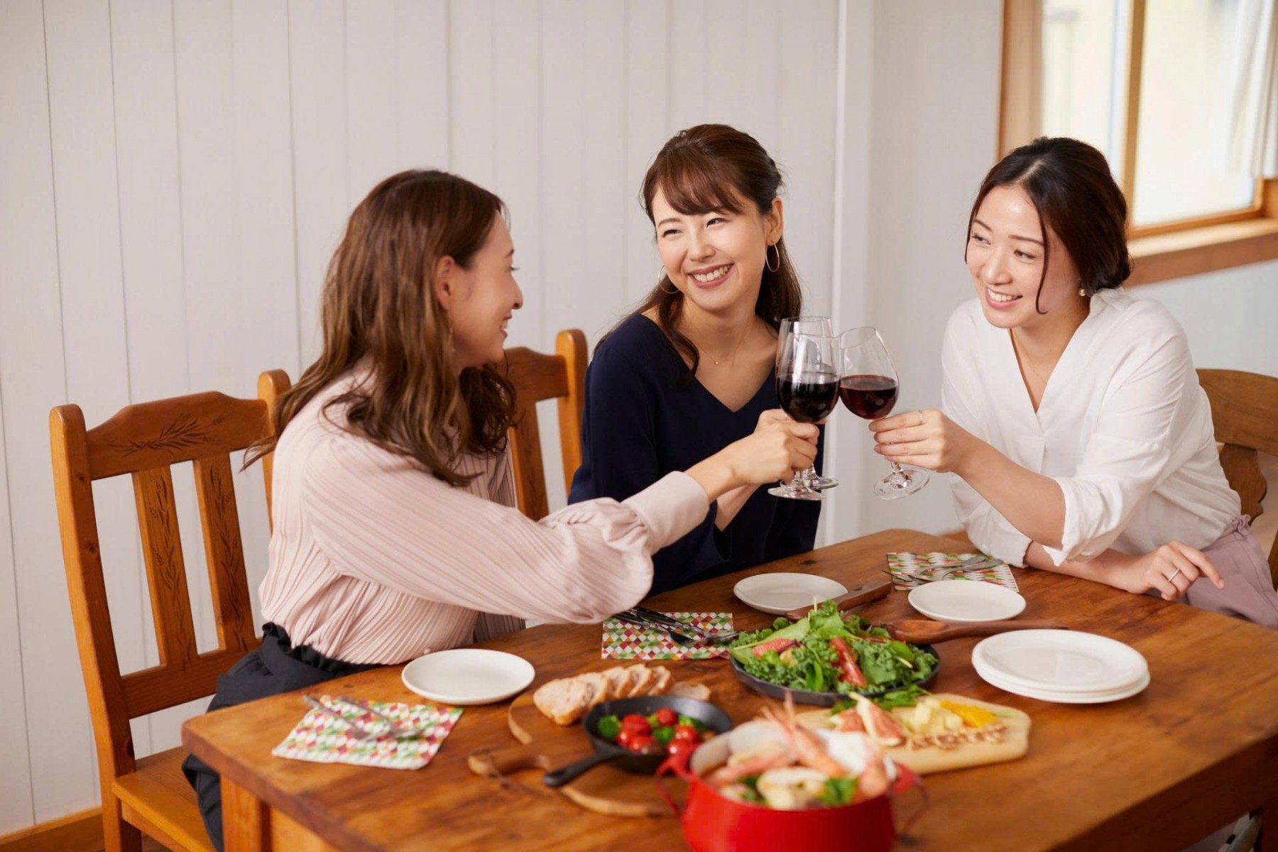 Buffet trưa mừng Ngày Phụ nữ Việt Nam