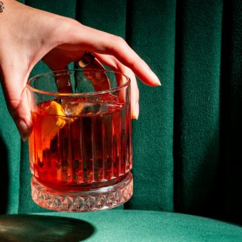 mint-bar-social-hour