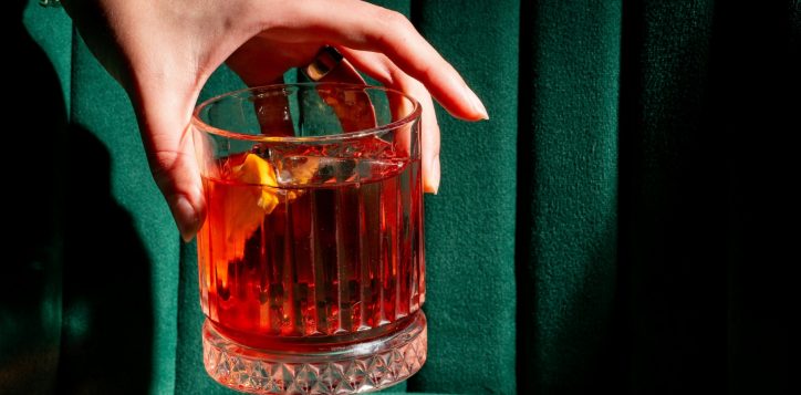 mint-bar-social-hour