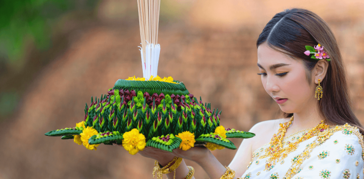 celebrate-loy-krathong