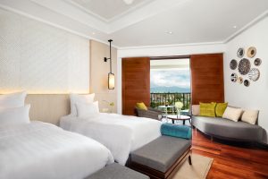 DeluxeBayView-Twin_Bed-and-view_Pullman-Danang-Beach-Resort_5-Star-Hotel