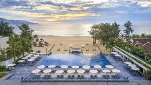 Pullman-Danang-Beach-Resort_-5-Star-Hotels_Accor-Hotels_Beach-Front_My-Khe-Beach-1