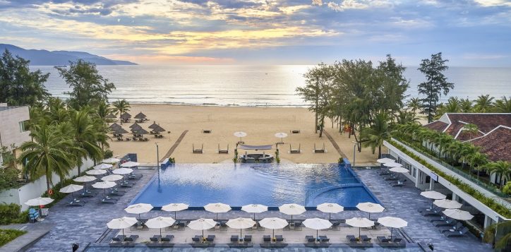 resize_pullman-danang-beach-resort_-5-star-hotels_accor-hotels_beach-front_my-khe-beach-1
