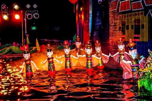chuong-trinh-mua-roi-nuoc-hoi-an-hoian-water-puppet-show-da-nang-festival-pullman-danang-bieu-dien-nghe-thuat-o-da-nang-restaurant-near-me-resort-in-danang-show-in-danang-pullman-danang-beach-resort