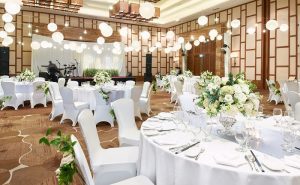 Ballroom-Wedding-Setup