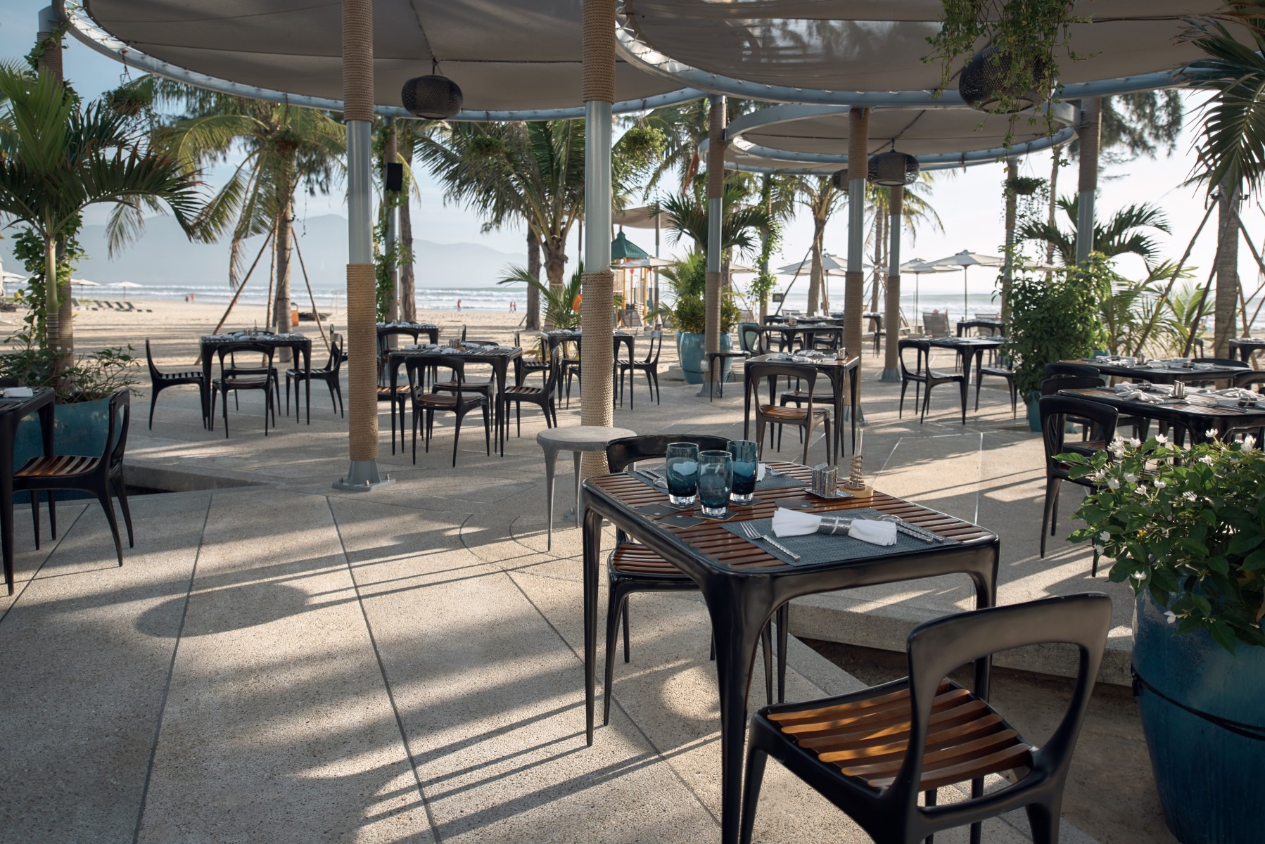 azure-beach-lounge-at-pullman-danang-beach-resort-outside