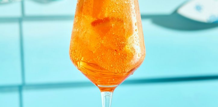 aperol-spritz_pullman-danang-beach-resort_5-star-hotels_accor-hotels