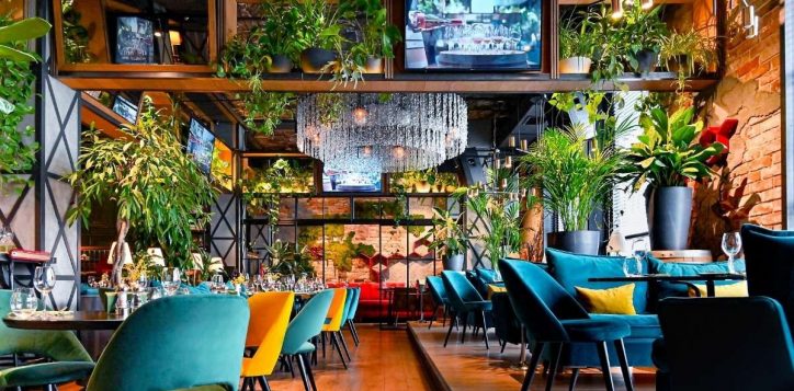 family-restaurant-danang-la-rive-gauche