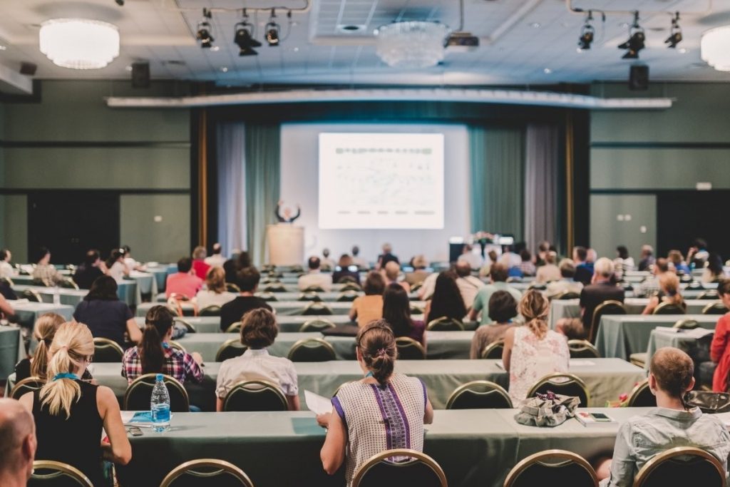 Tips for Professional & Effective Conference Organisation -Pullman Danang Beach Resort