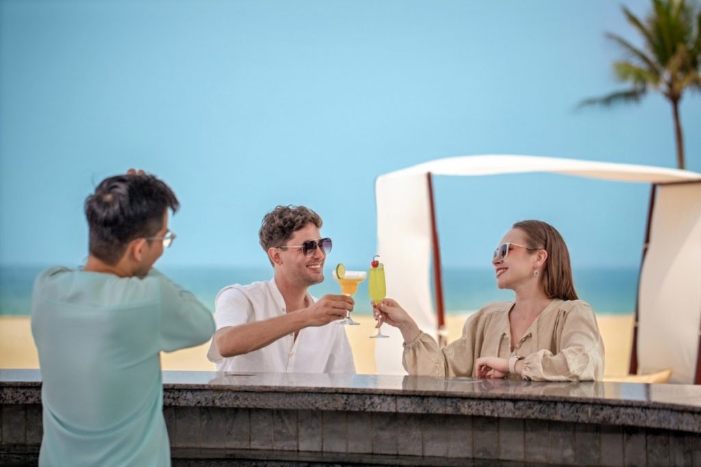 luxurious space between My An beachfront