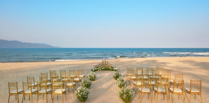 top-6-stunning-da-nang-beachfront-venue-for-events