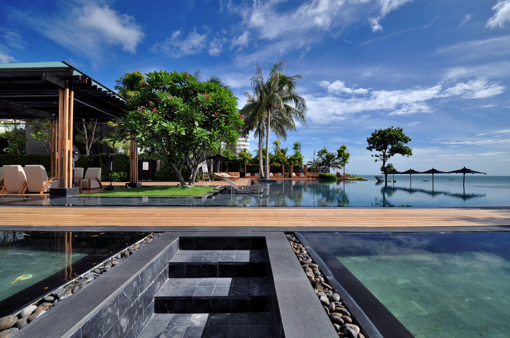 tyk Wedge Information Top 10 Most Stunning Luxury Hotels | V Villas Hua Hin, MGallery