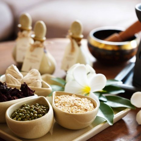 herbal-healer-oil-massage-3300-thb