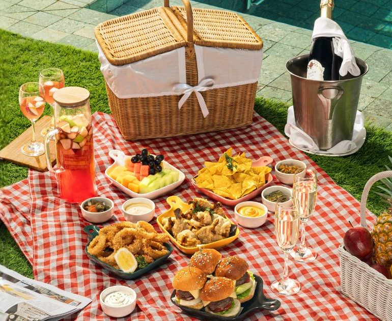 poolside-picnic-escape-in-jakarta