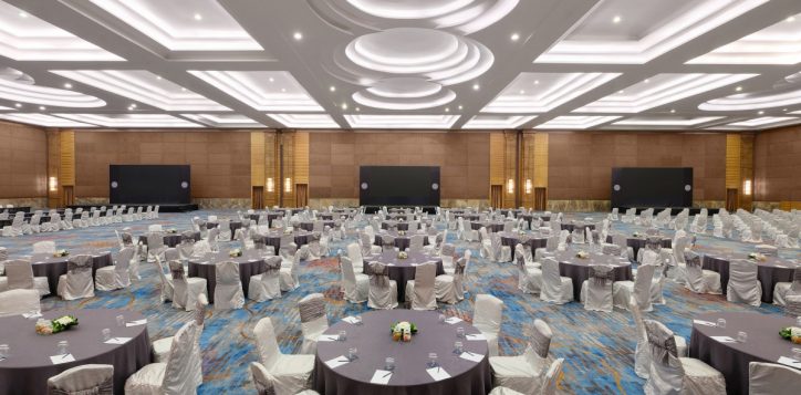 Ballroom-1.jpg