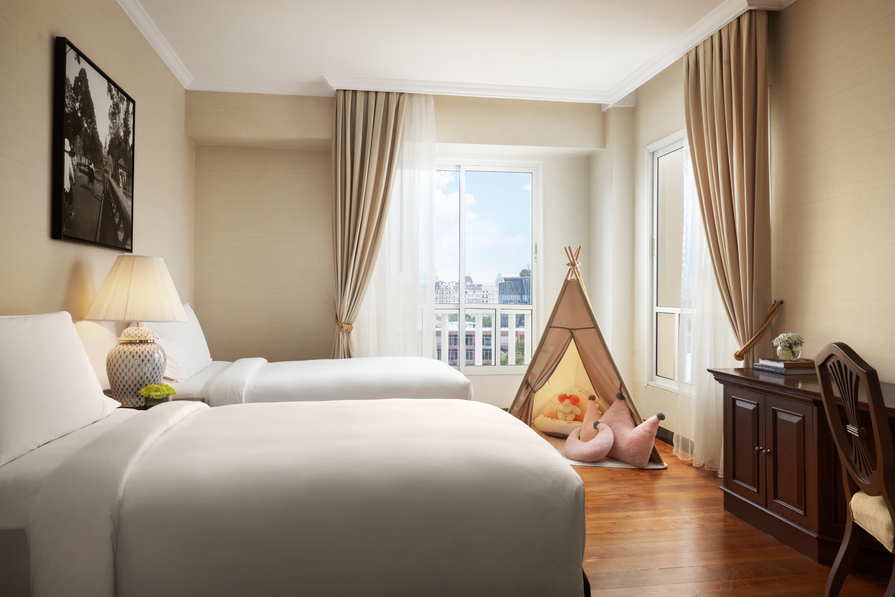 5 star hotel phnom penh