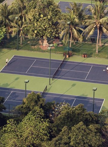 sunny-hours-tennis