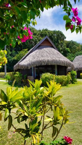 luxury-garden-with-beach-view-bungalow
