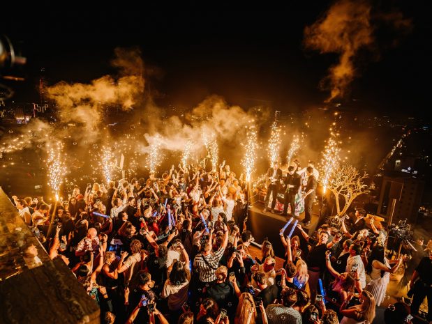 dem-nguoc-chao-nam-moi-2026-tai-social-club-rooftop-bar