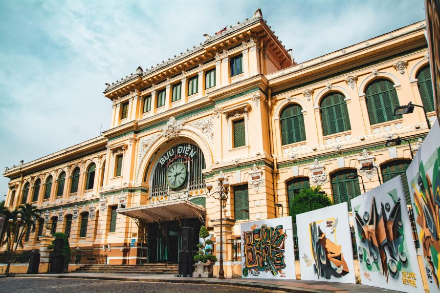 exterior architecture of central post office