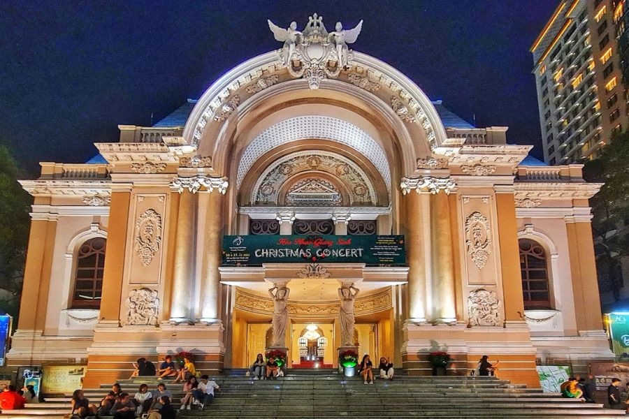 keep in mind when visiting saigon opera house