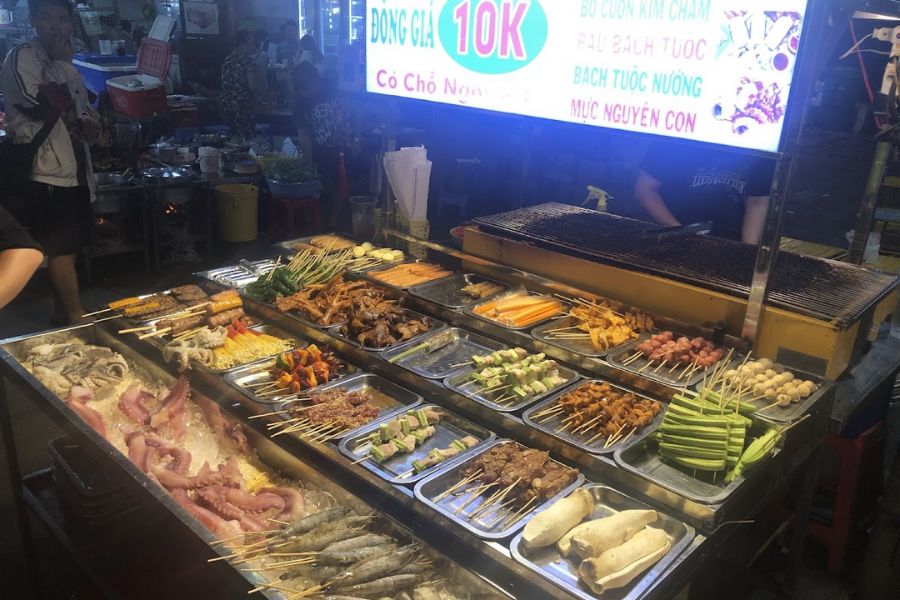 when visit ho thi ky flower market