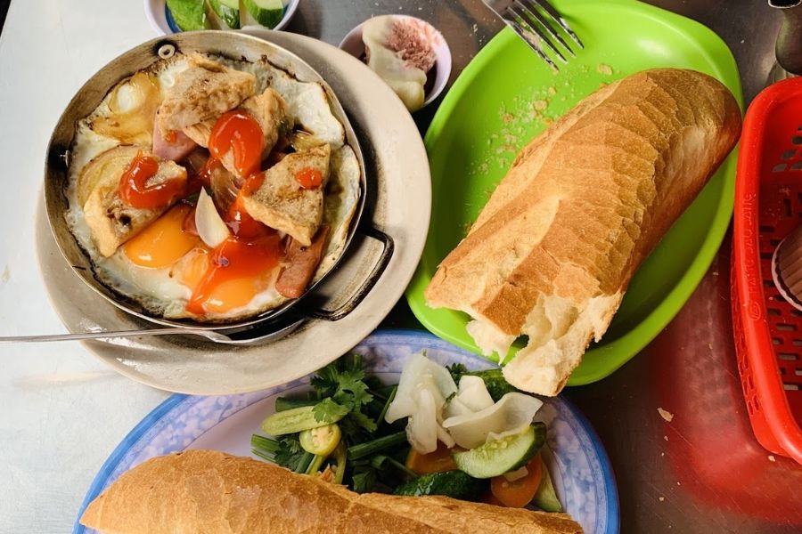 banh mi hoa ma saigon