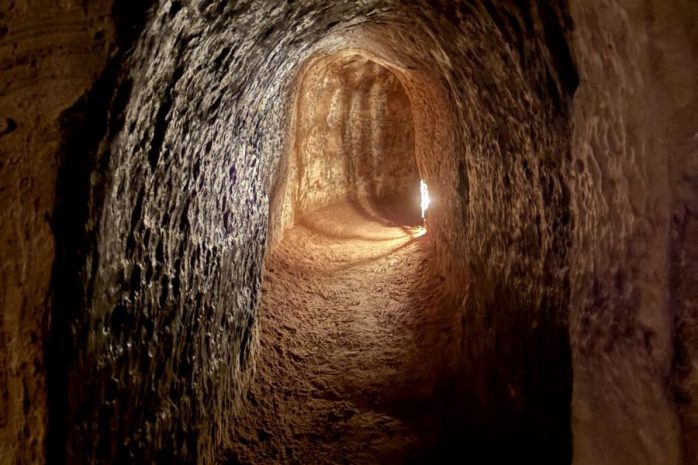 ben-dinh-vs-ben-duoc-which-cu-chi-tunnel-to-visit