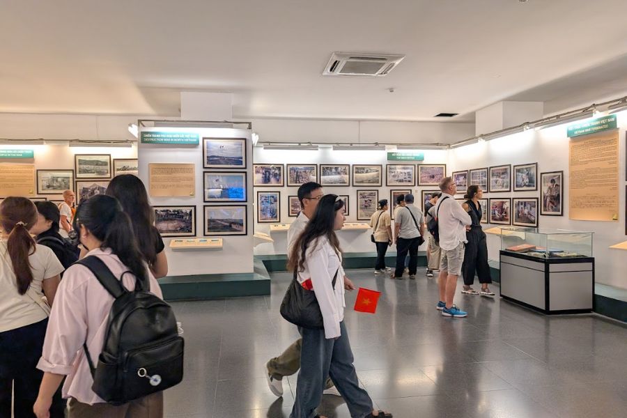 indoor in saigon war remnants museum