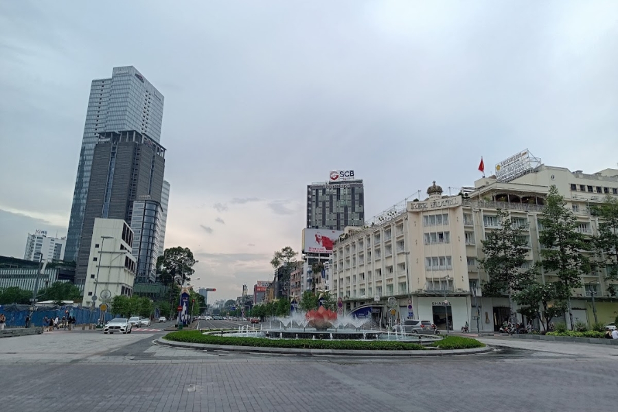 what is nguyen hue walking street