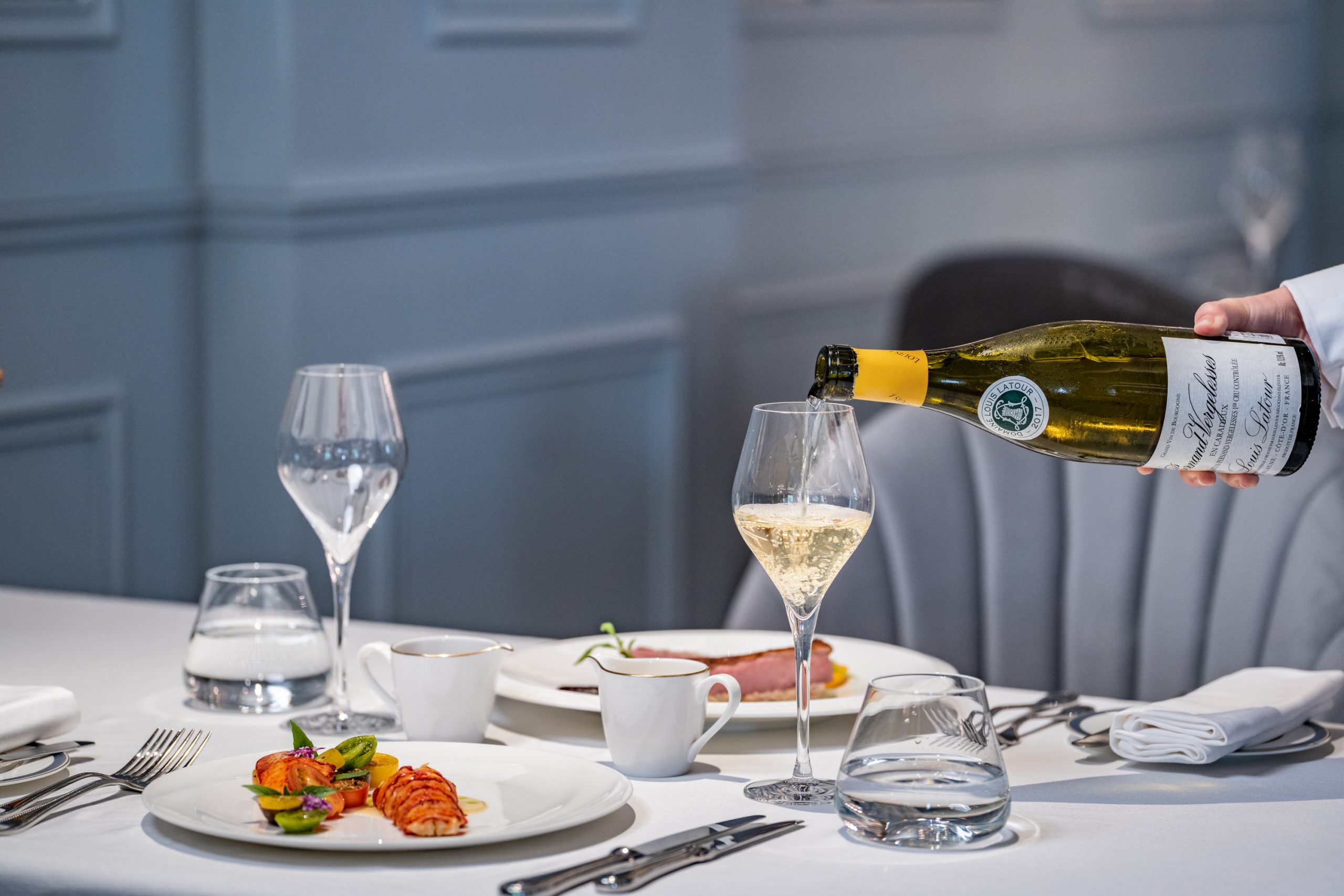 bua-trua-chu-nhat-tai-le-beaulieu