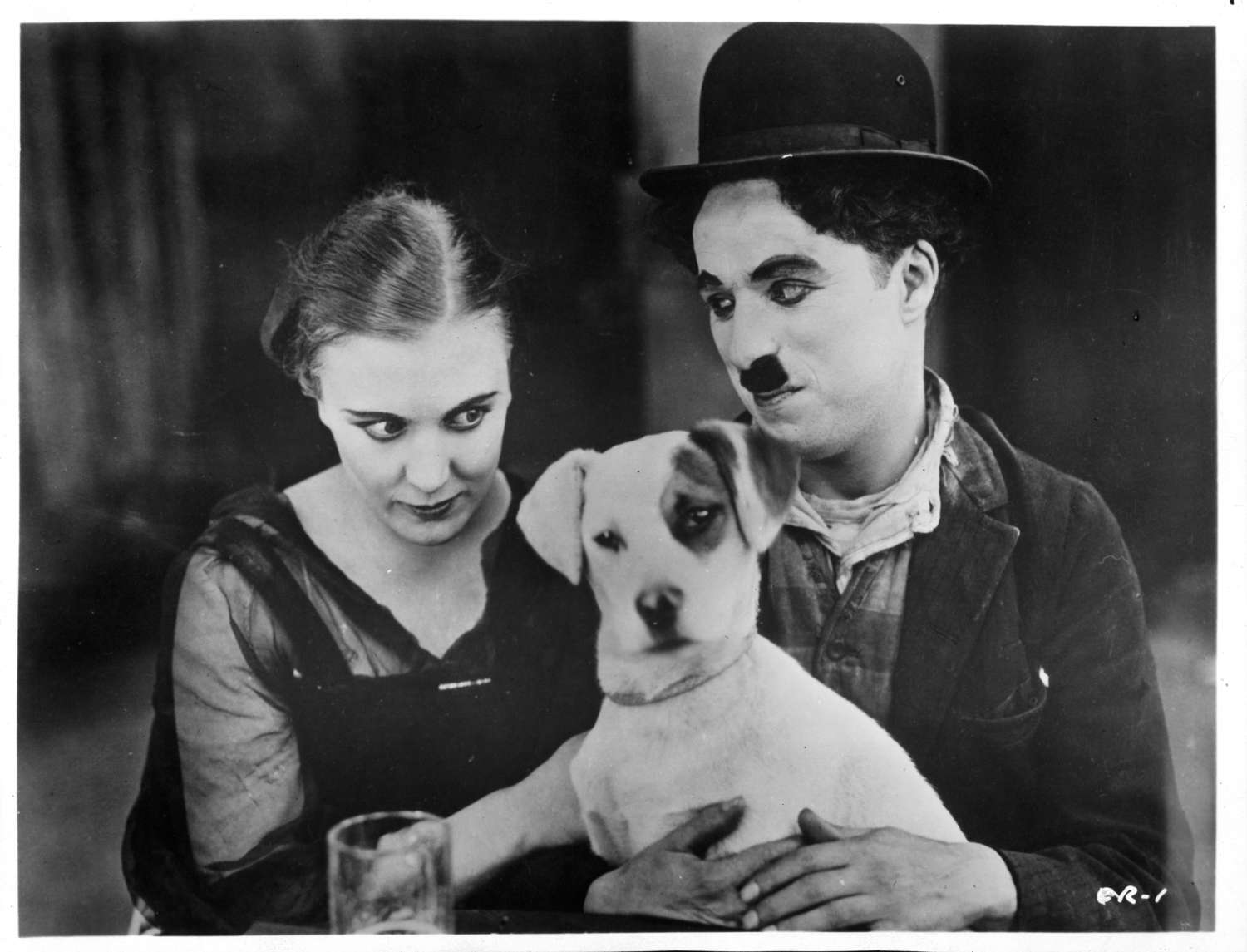charlie-chaplins-unique-exhibition-at-metropole-hanoi