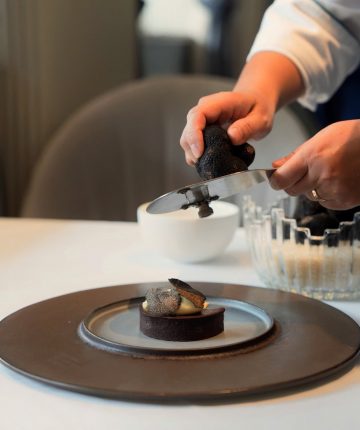 thuc-don-nam-truffle-den-thuong-hang-tai-le-beaulieu-angelina