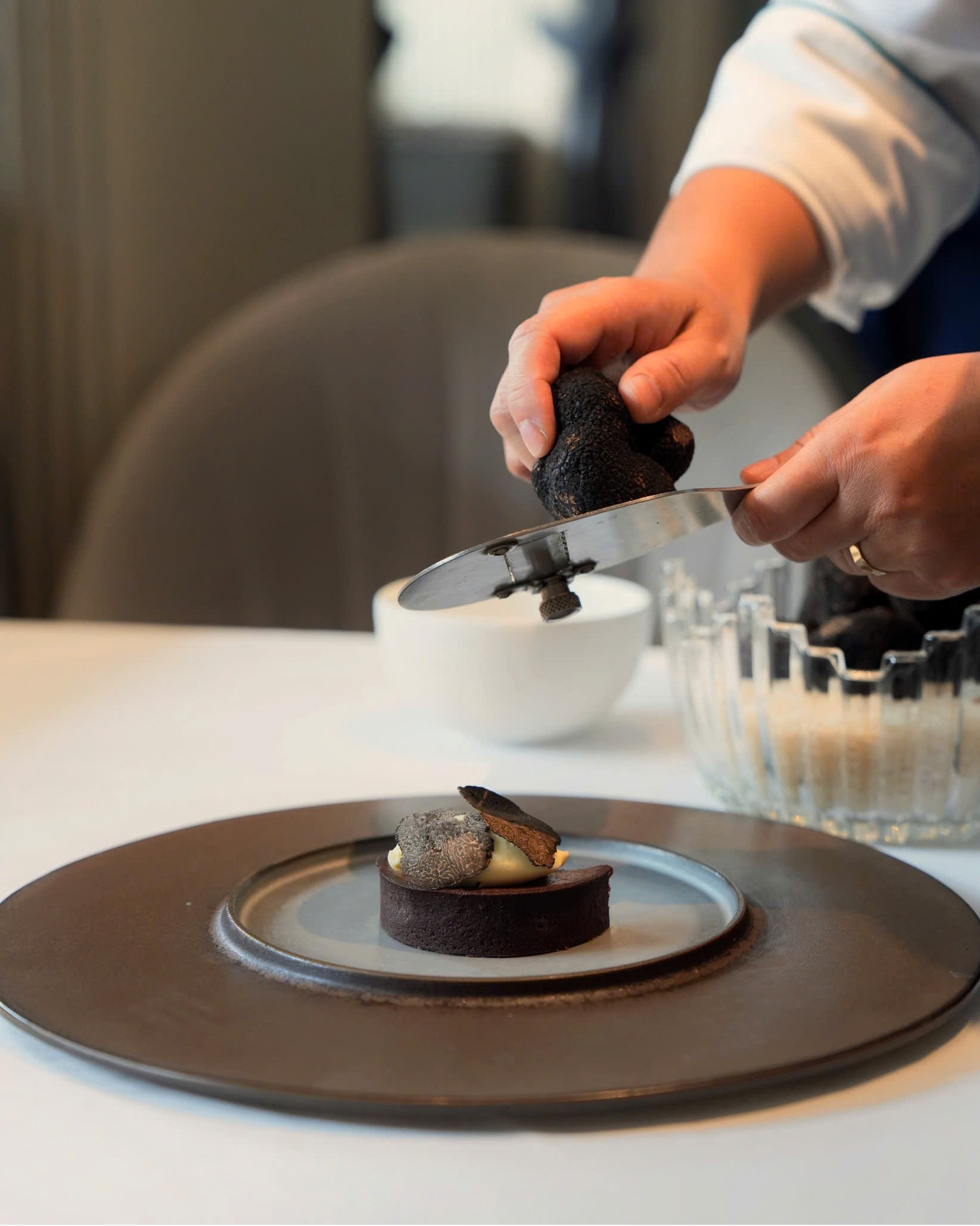 thuc-don-nam-truffle-den-thuong-hang-tai-le-beaulieu-angelina