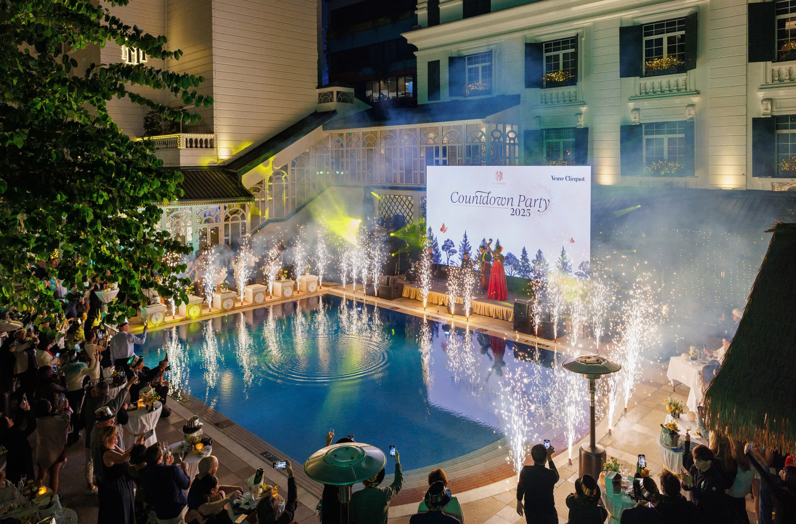 2025-festive-season-luminescent-dreamscape