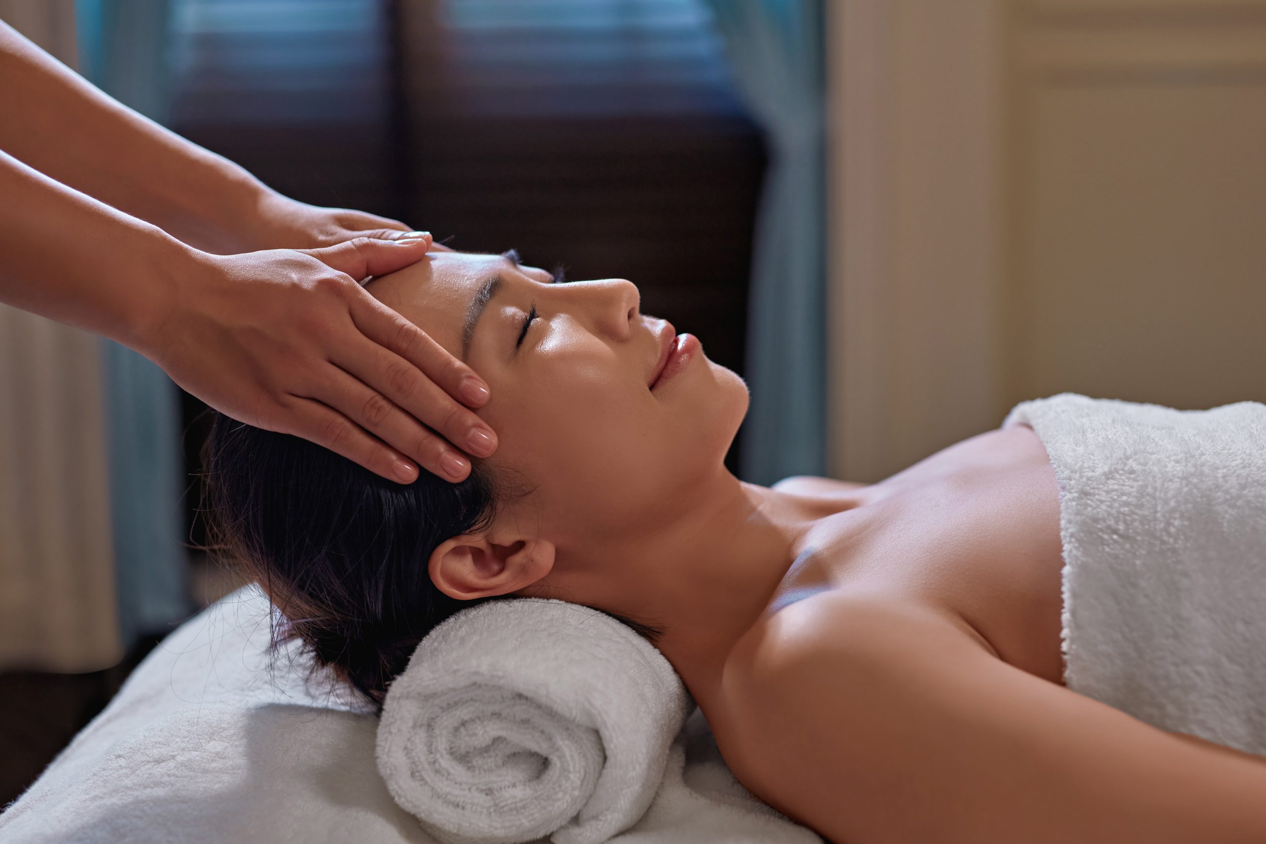 2025-festive-season-luminescent-dreamscape