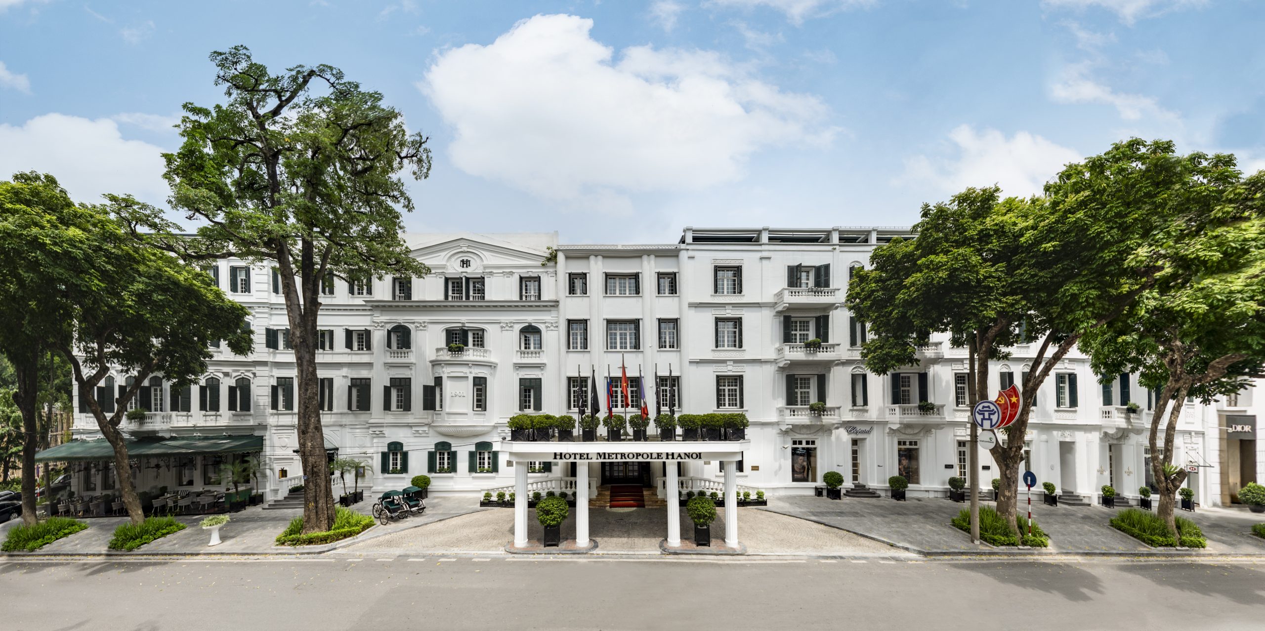 metropole-ha-noi-nhan-danh-hieu-triple-crown-cua-conde-nast-traveler